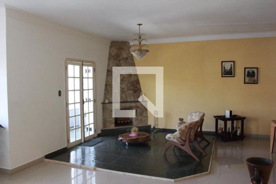 Sala de casa à venda com 3 quartos, 320m² em Jardim Franca, São Paulo