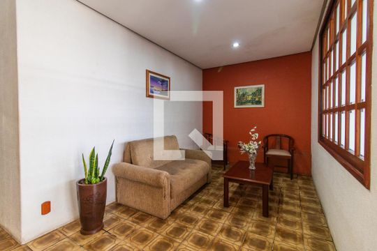 Hall social de apartamento à venda com 2 quartos, 176m² em Partenon, Porto Alegre