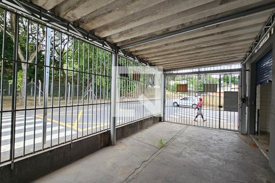 Garagem de casa para alugar com 2 quartos, 175m² em Vila Didi, Jundiaí