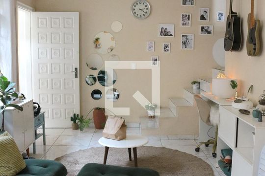 Sala de estar de casa à venda com 3 quartos, 175m² em Jardim Maraba(zona Sul), São Paulo