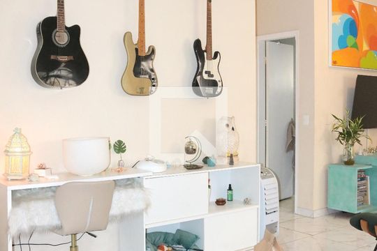 Sala de estar de casa à venda com 3 quartos, 175m² em Jardim Maraba(zona Sul), São Paulo