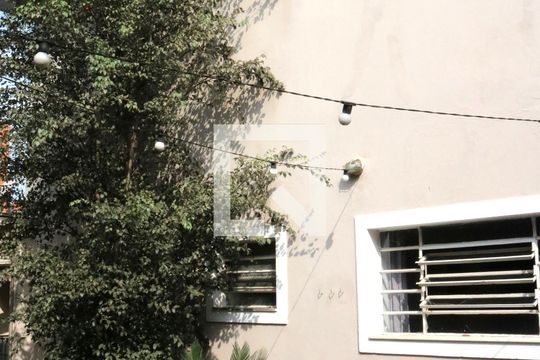 Quintal de casa à venda com 3 quartos, 175m² em Jardim Maraba(zona Sul), São Paulo