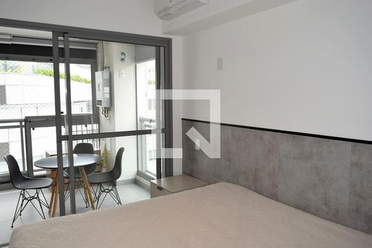 Kitnet/Studio para alugar com 1 quarto, 35m² em Pinheiros, São Paulo