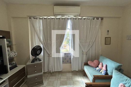 Sala de apartamento para alugar com 2 quartos, 80m² em Abolição, Rio de Janeiro