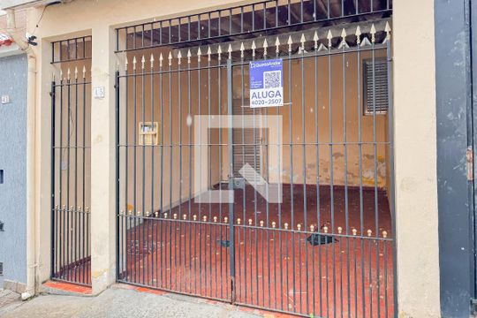 Fachada + Plaquinha de casa à venda com 2 quartos, 160m² em Ipiranga, São Paulo