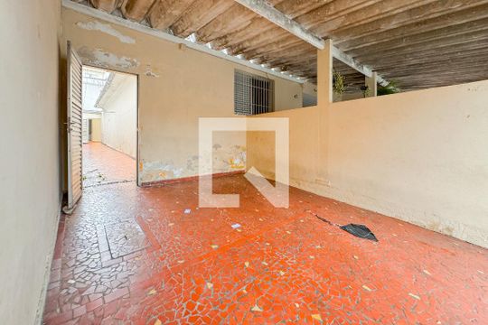 Garagem de casa à venda com 2 quartos, 160m² em Ipiranga, São Paulo