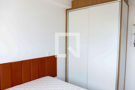 Quarto 1 de apartamento para alugar com 1 quarto, 37m² em Bonfim, Osasco