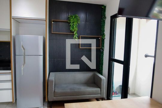 Sala de apartamento para alugar com 1 quarto, 37m² em Bonfim, Osasco