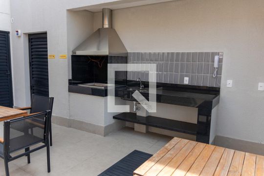 Área comum - Churrasqueira de apartamento para alugar com 1 quarto, 37m² em Bonfim, Osasco
