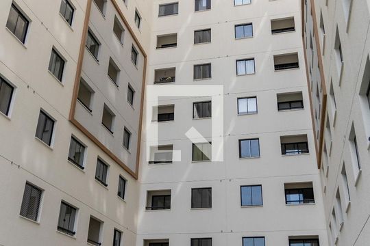 Fachada de apartamento para alugar com 1 quarto, 37m² em Bonfim, Osasco