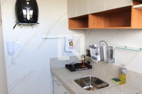Cozinha de apartamento para alugar com 1 quarto, 37m² em Setor Central, Goiânia