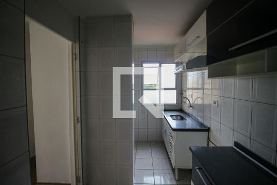 Cozinha de apartamento à venda com 2 quartos, 52m² em Jardim Casa Pintada, São Paulo