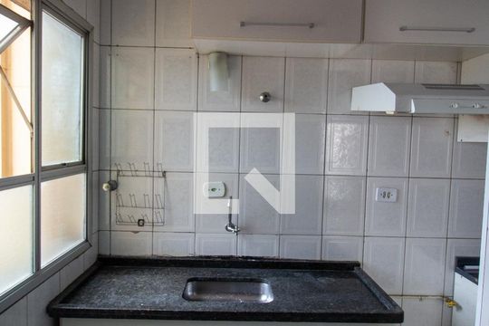 Cozinha de apartamento à venda com 2 quartos, 52m² em Jardim Casa Pintada, São Paulo