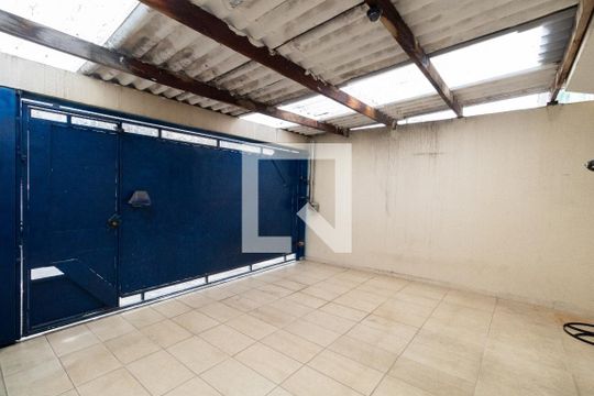 Garagem de casa à venda com 2 quartos, 90m² em Jardim Fernandes, São Paulo
