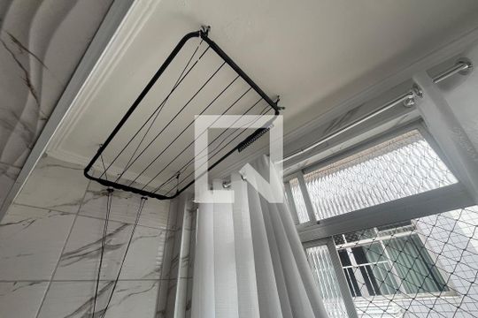 Área de Serviço de apartamento para alugar com 2 quartos, 97m² em Campo Grande, Santos