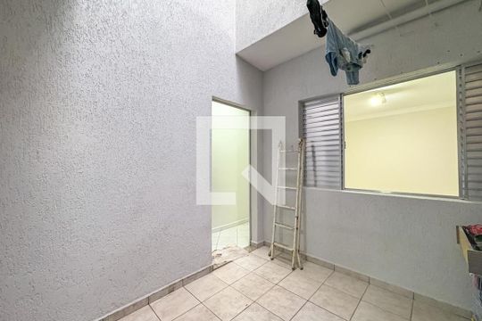Área de Serviço de casa para alugar com 1 quarto, 85m² em Cooperativa, São Bernardo do Campo