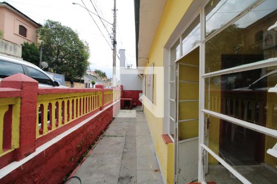 Garagem de casa à venda com 2 quartos, 136m² em Santana, São Paulo