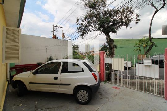 Garagem de casa à venda com 2 quartos, 136m² em Santana, São Paulo