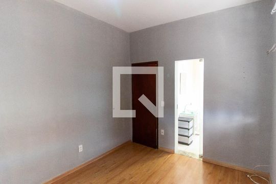 Suíte  de apartamento à venda com 3 quartos, 79m² em Centro, Niterói