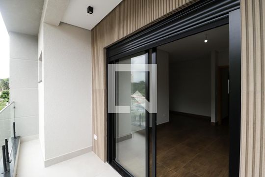 Varanda da Suíte 3 de casa à venda com 3 quartos, 220m² em Parque Sao Domingos, São Paulo