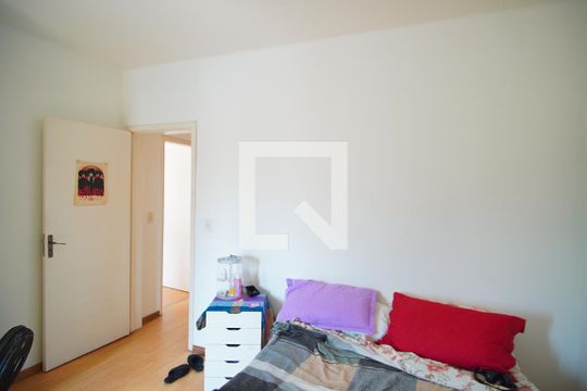 Quarto 1 de casa à venda com 9 quartos, 520m² em Sarandi, Porto Alegre