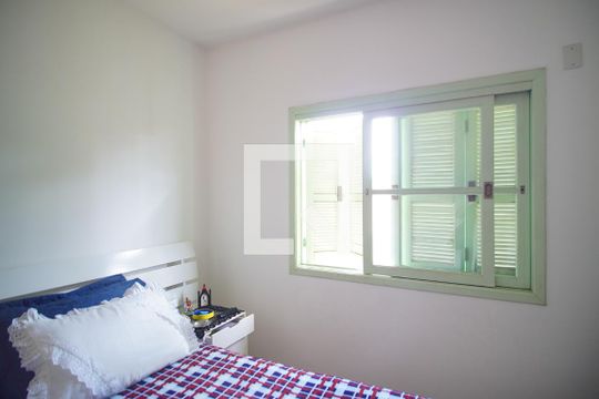 Quarto 2 de casa à venda com 9 quartos, 520m² em Sarandi, Porto Alegre