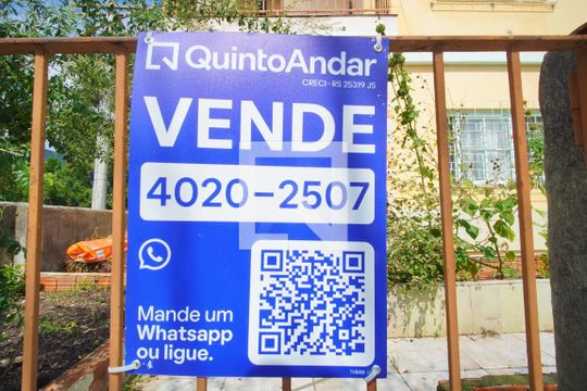 Placa de casa à venda com 9 quartos, 520m² em Sarandi, Porto Alegre
