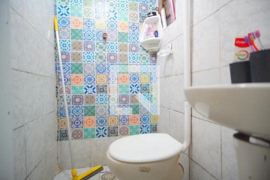 Banheiro de casa à venda com 9 quartos, 520m² em Sarandi, Porto Alegre