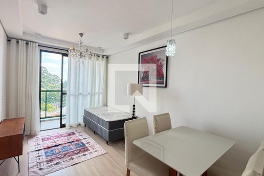 Apartamento para alugar com 2 quartos, 62m² em Vila Alpina, Santo André