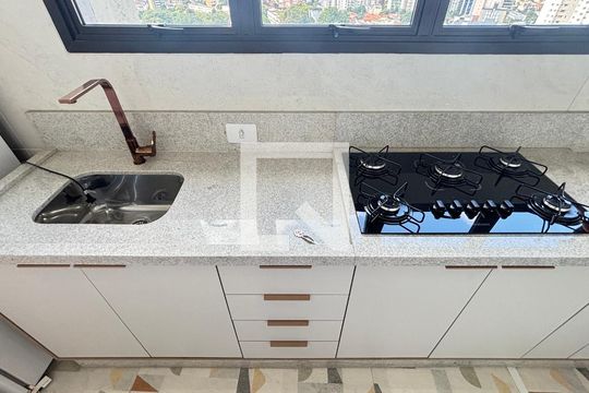 Cozinha de apartamento para alugar com 2 quartos, 62m² em Vila Alpina, Santo André