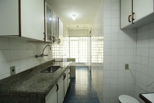 Cozinha de apartamento para alugar com 2 quartos, 75m² em Taquara, Rio de Janeiro