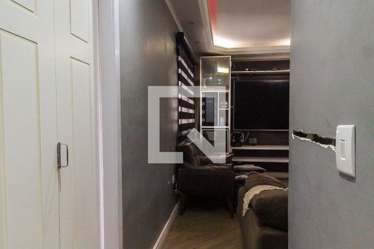 Hall de apartamento à venda com 3 quartos, 54m² em Vila Carmosina, São Paulo