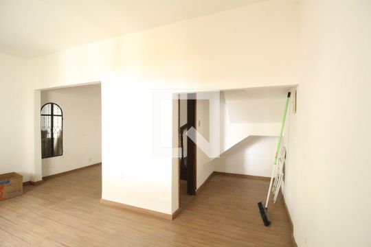 Sala  de casa de condomínio à venda com 3 quartos, 249m² em Anil, Rio de Janeiro