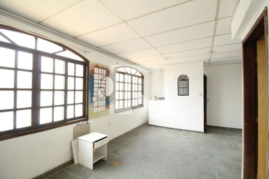 Sala  de casa de condomínio à venda com 3 quartos, 249m² em Anil, Rio de Janeiro