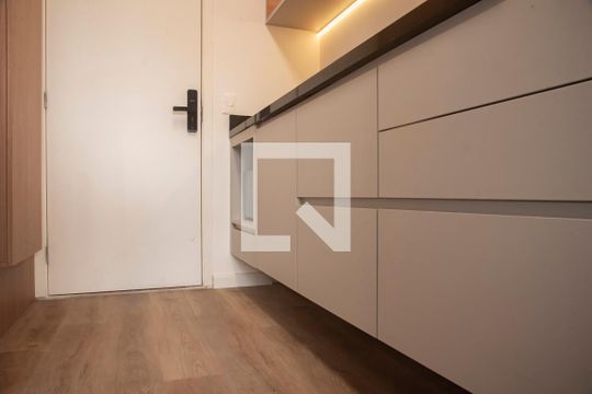 Cozinha de kitnet/studio à venda com 1 quarto, 26m² em Vila Clementino, São Paulo