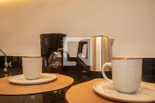 Cozinha de kitnet/studio à venda com 1 quarto, 26m² em Vila Clementino, São Paulo