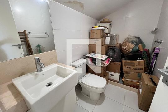Banheiro Suíte 2 de casa de condomínio à venda com 5 quartos, 173m² em Anil, Rio de Janeiro