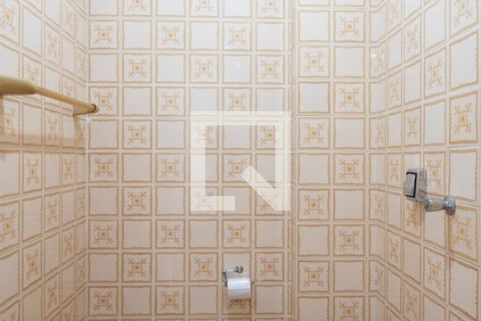 Banheiro de apartamento à venda com 1 quarto, 33m² em Partenon, Porto Alegre