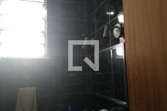Casa à venda com 4 quartos, 200m² em Pé Pequeno, Niterói
