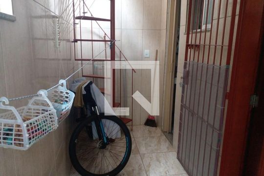 Casa à venda com 4 quartos, 200m² em Centro, Niterói