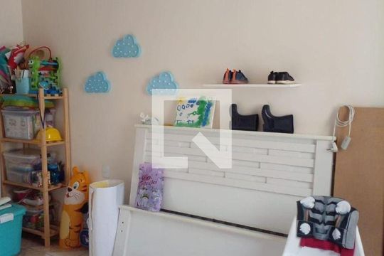 Casa à venda com 4 quartos, 200m² em Centro, Niterói