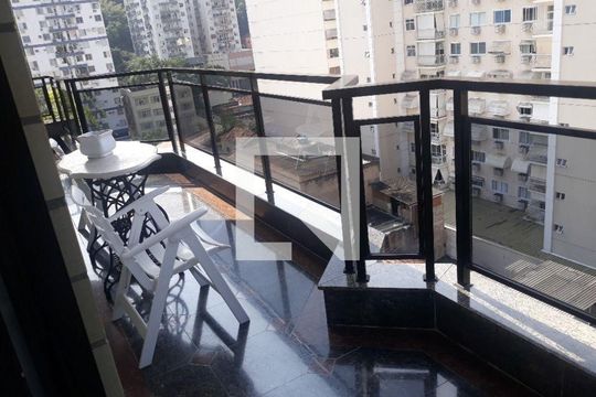 Apartamento à venda com 3 quartos, 296m² em Vital Brasil, Niterói