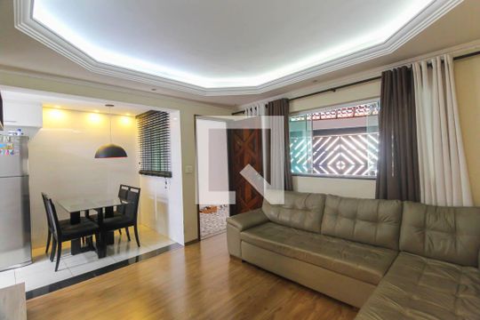 Sala 2 de casa à venda com 5 quartos, 300m² em Jardim Machado, São Paulo