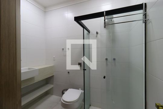 Banheiro da Suíte 1 de casa à venda com 4 quartos, 500m² em Vila Assunção, Santo André