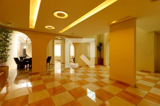 Sala de casa à venda com 4 quartos, 500m² em Vila Assunção, Santo André