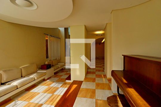 Sala da Lareira de casa à venda com 4 quartos, 500m² em Vila Assunção, Santo André