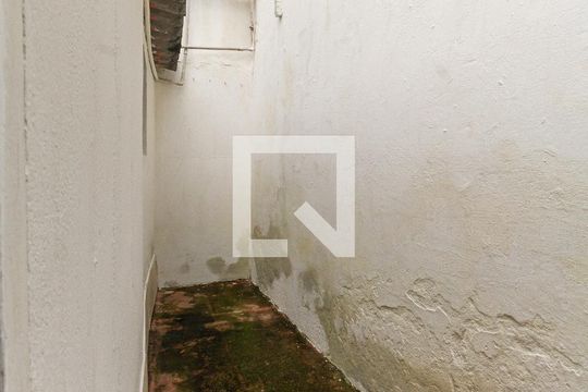 Área externa de casa para alugar com 1 quarto, 120m² em Penha de França, São Paulo