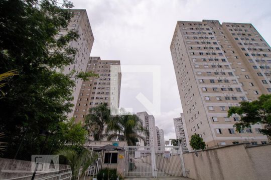 Fachada  de apartamento para alugar com 2 quartos, 47m² em Quinta da Paineira, São Paulo