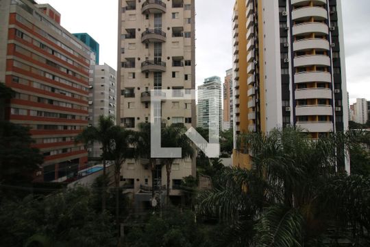 Vista do Quarto de apartamento para alugar com 1 quarto, 36m² em Moema, São Paulo