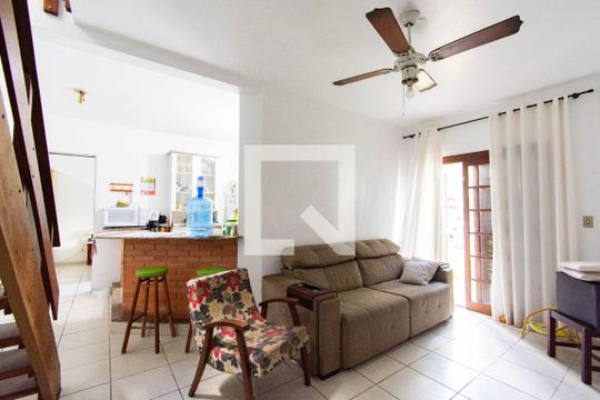 Sala de casa à venda com 4 quartos, 176m² em Igara, Canoas